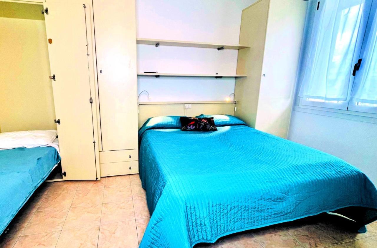 Residence Frontemare Rimini Buitenkant foto
