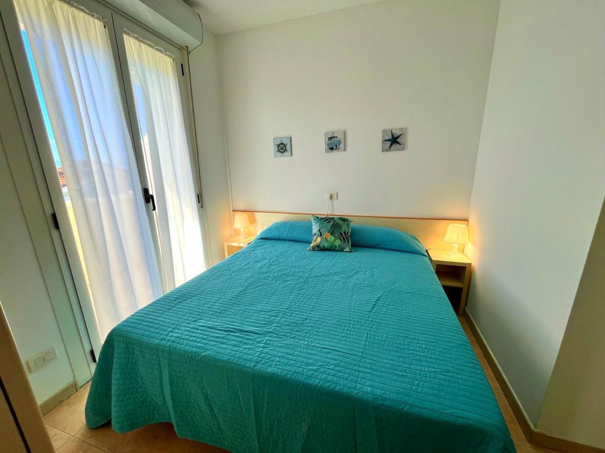 Residence Frontemare Rimini Buitenkant foto